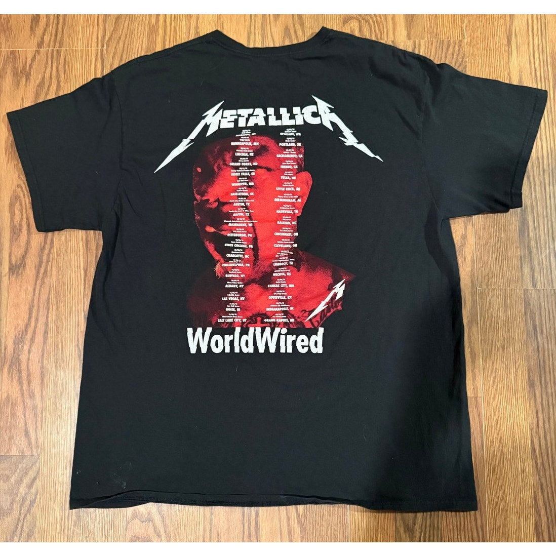 Metallica Hardwired to Self Destruct Tour Size XL