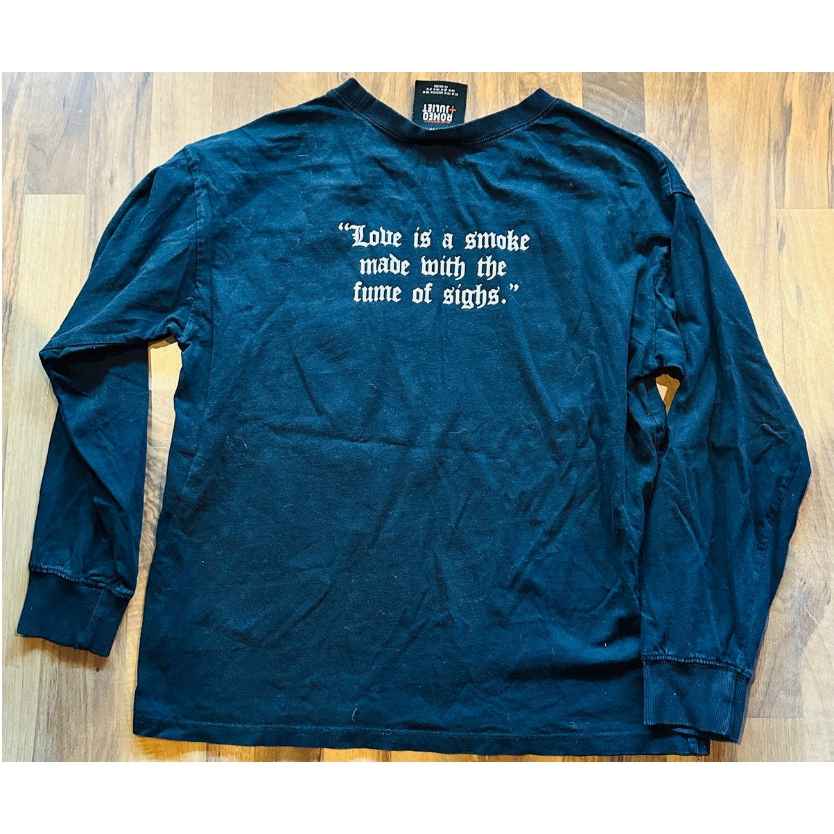 Romeo and Juliet Long sleeve Size X-Large