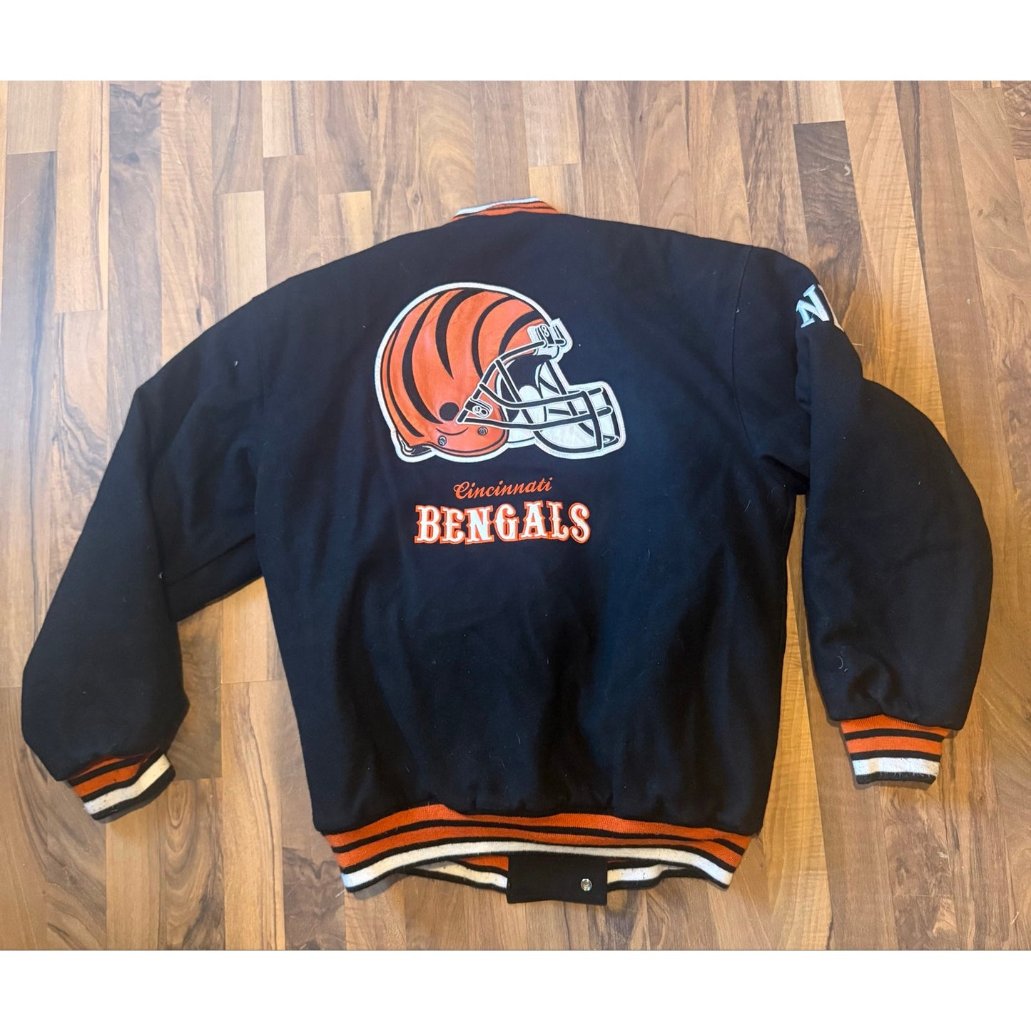 NFL Cincinnati Bangles Coat Side XL NWOT