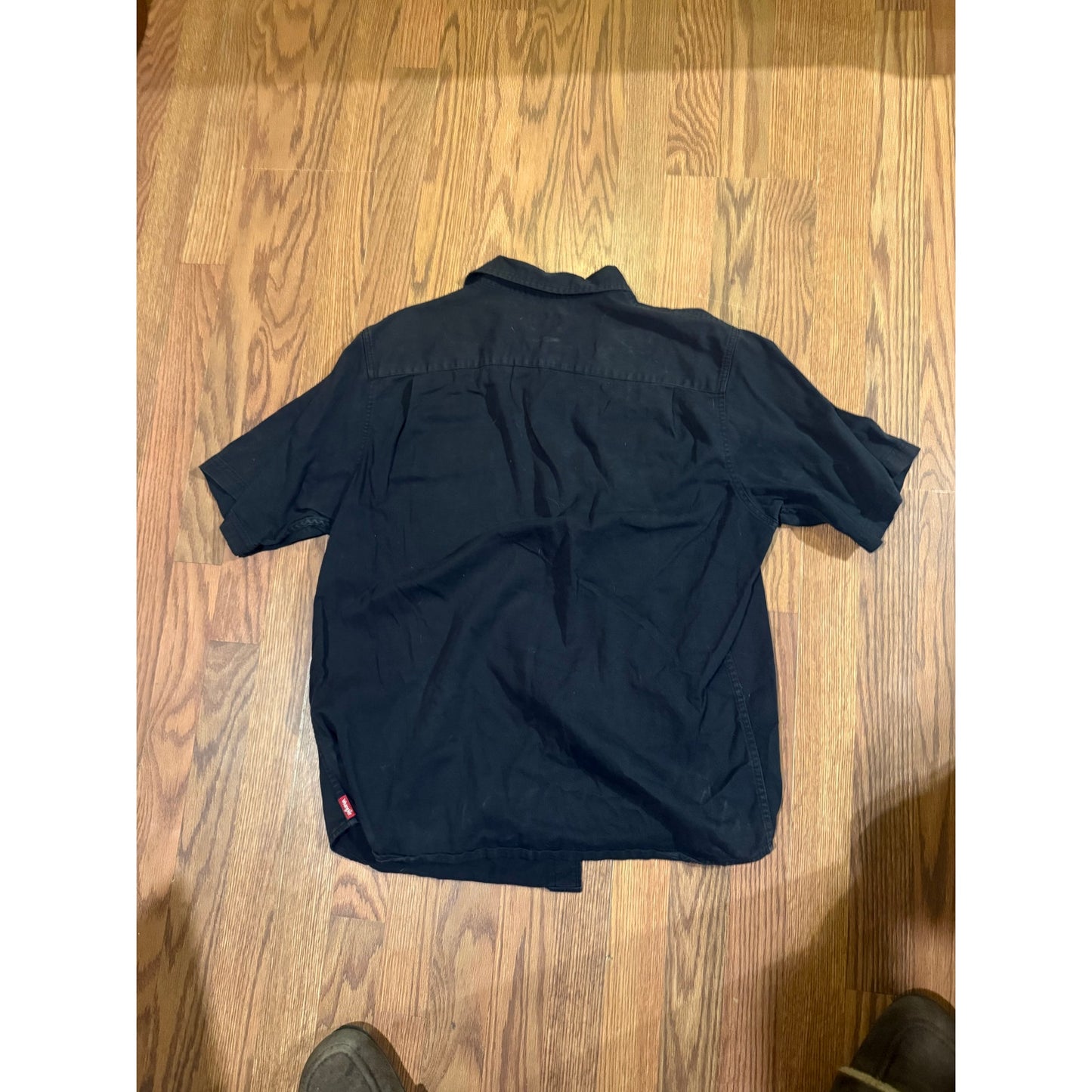 Wrangler Black Short Sleeve Button-Up Shirt – Size L