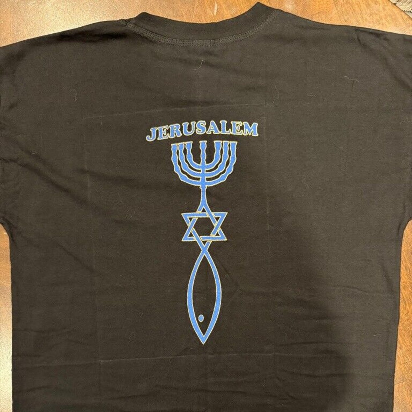 Art of the Land Jerusalem shirt triple stitched size Large