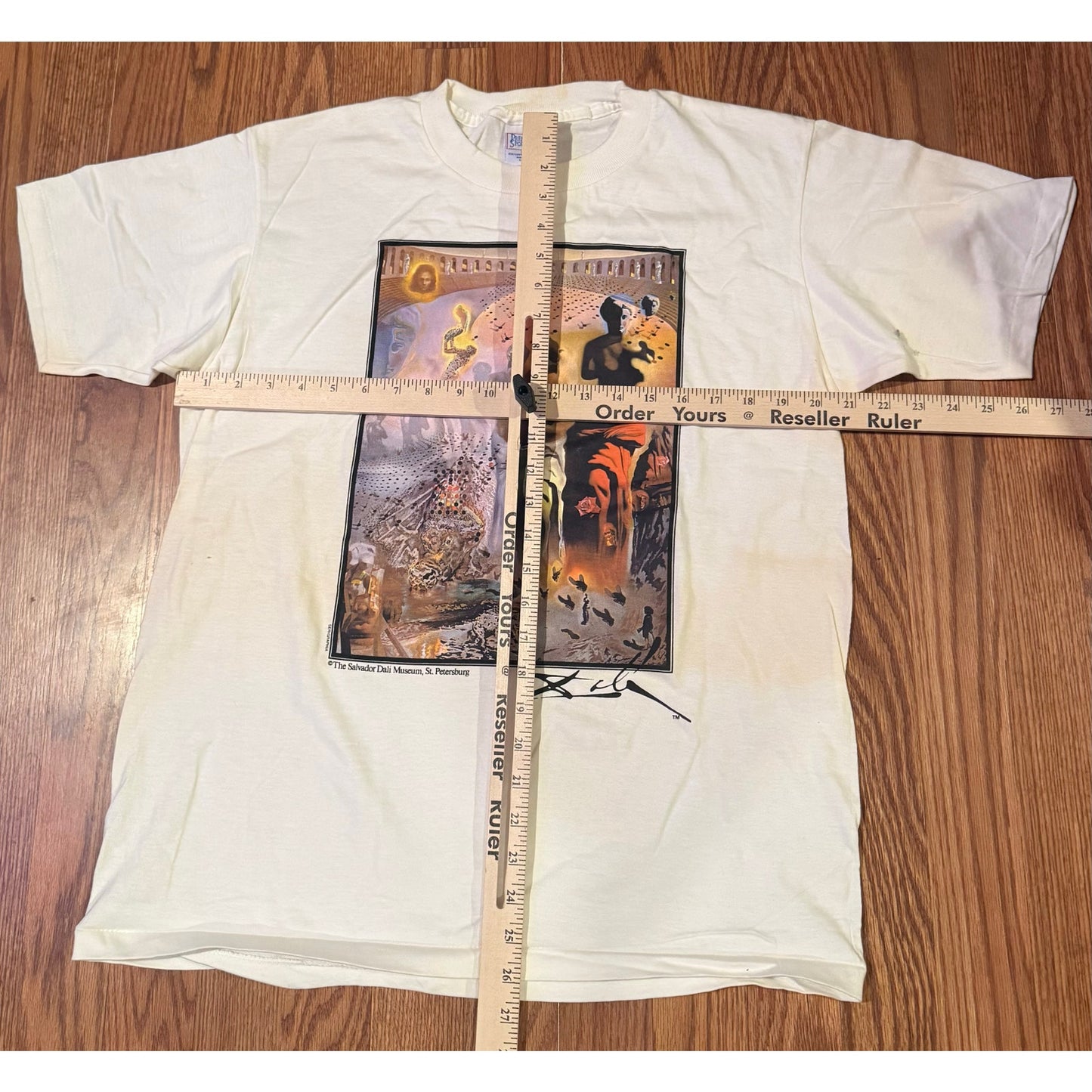 Vintage Salvador Dalí Surrealism Art Tee Serigraphia x Dalí Museum