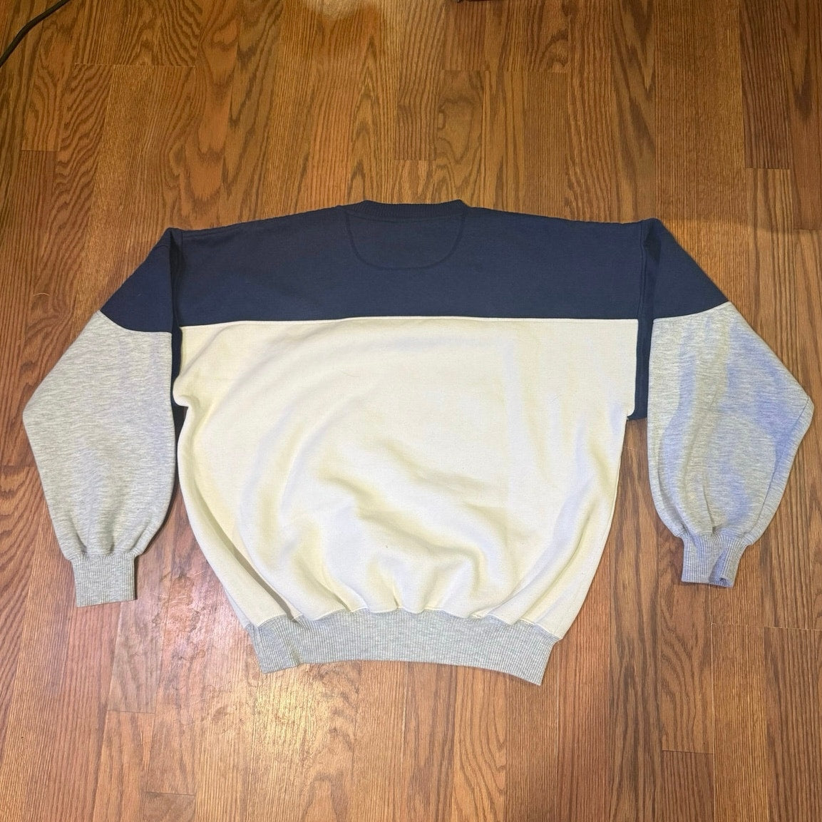 Wisconsin Tri-Color Henley Crew Sweatshirt Size XL