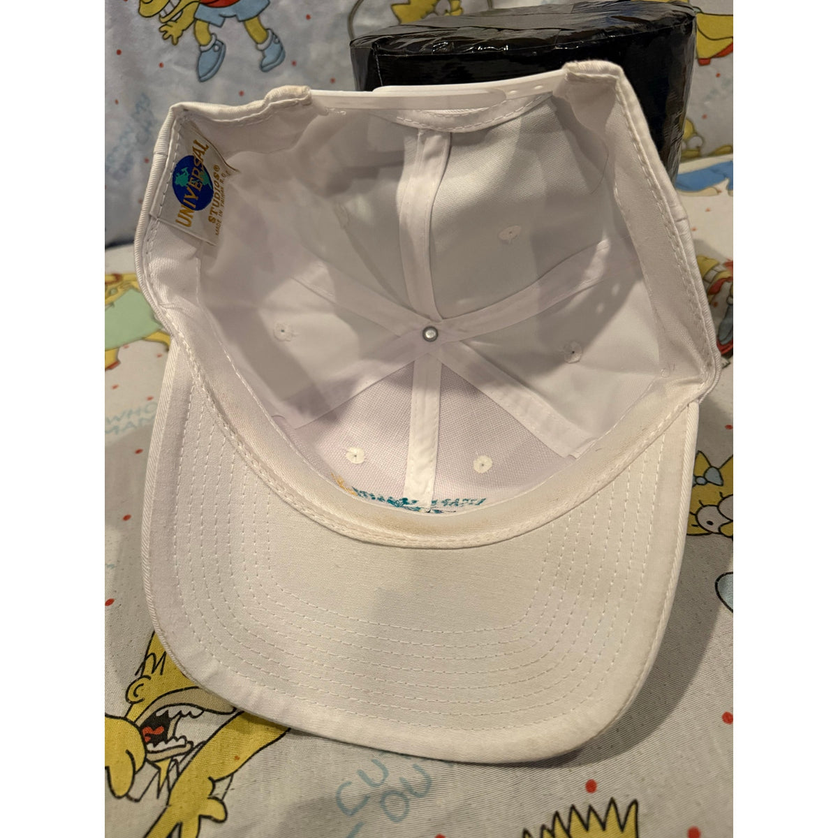 True vintage escape reality universal studios hat