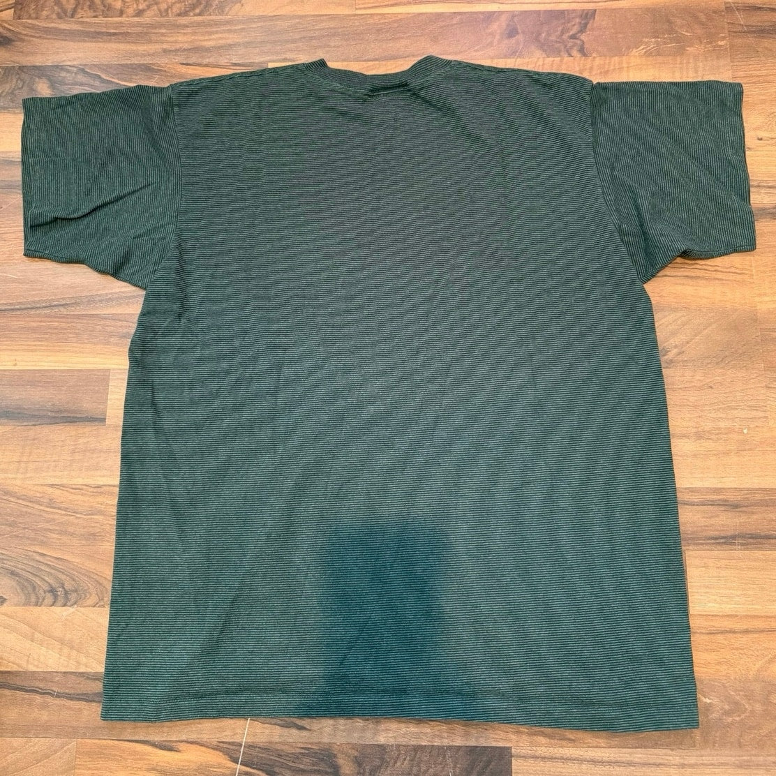 O’Kane’s Irish Pub Green striped single stitch size XL
