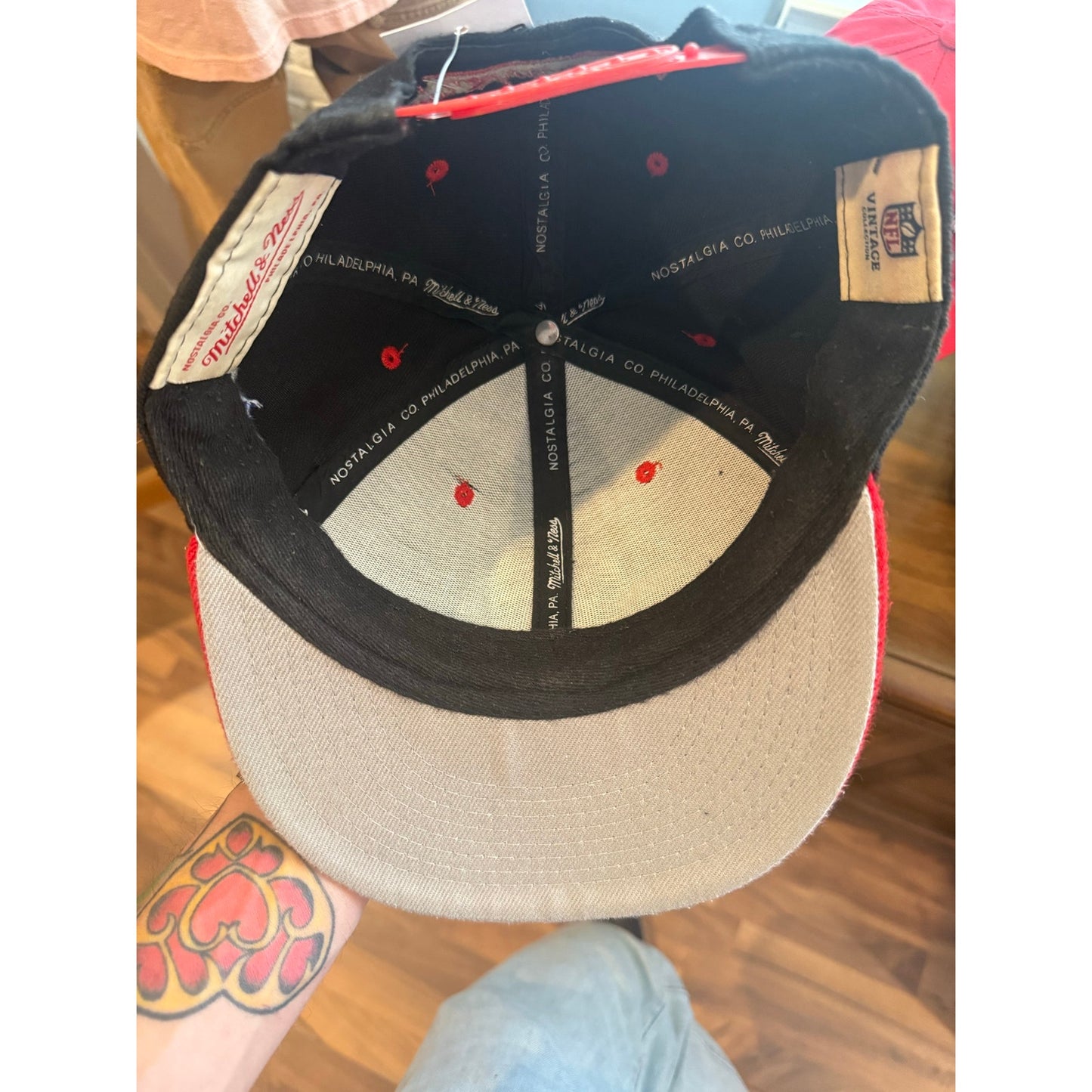 Mitchell and Ness Atlanta Falcons Snap Back