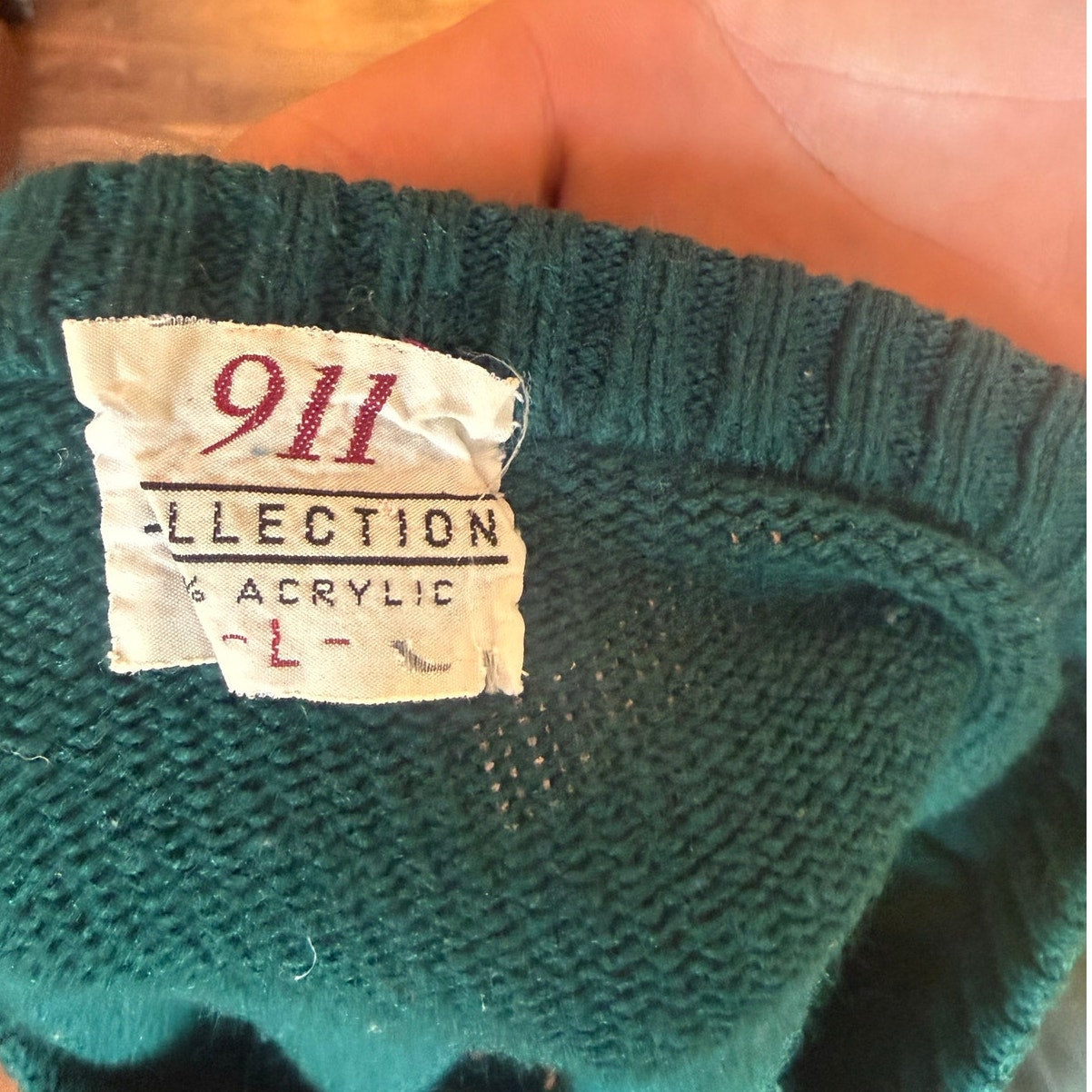 Vintage 911 Collection Green Acrylic Sweater Size Large