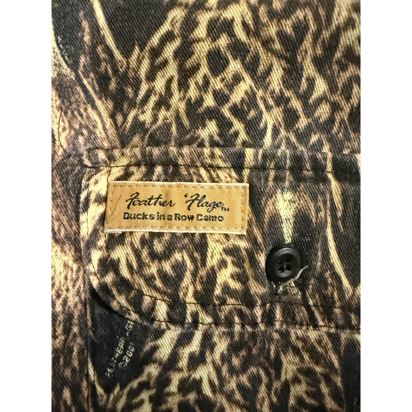 Y2K Feather Flage Ducks in a Row Camo Size 4XL