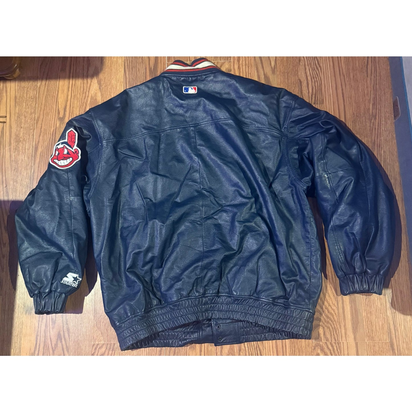 Vintage Starter Cleveland Indians Leather Jacket (XL)