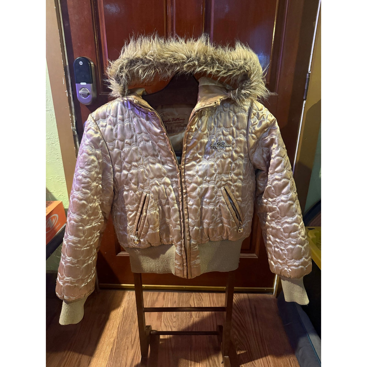Apple bottom hooded Puffer Jacket size small