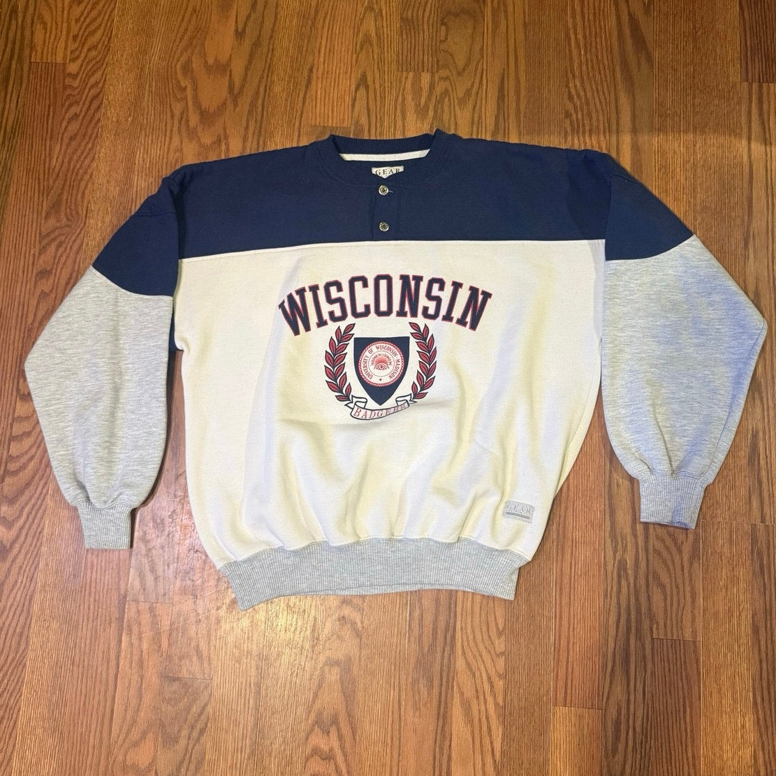 Wisconsin Tri-Color Henley Crew Sweatshirt Size XL