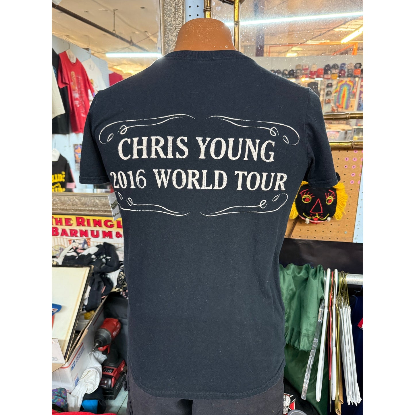 2016 Chris Young World Tour