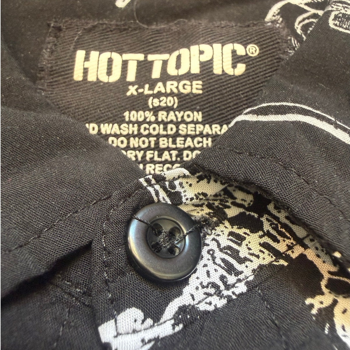 Hot Topic Bones and Skeletons Button Up Size XL