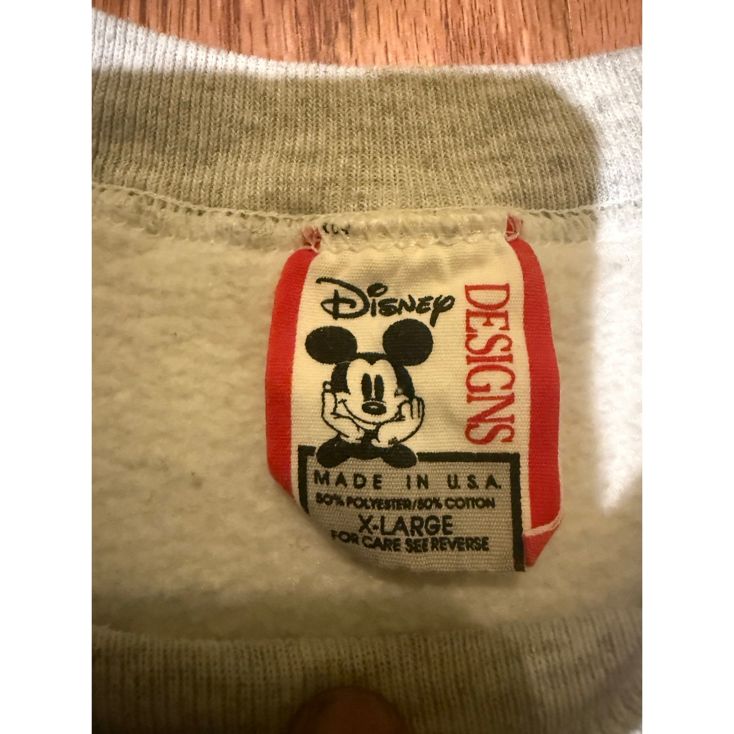 90s Park Exclusive Mickey Mouse Crewneck sweater