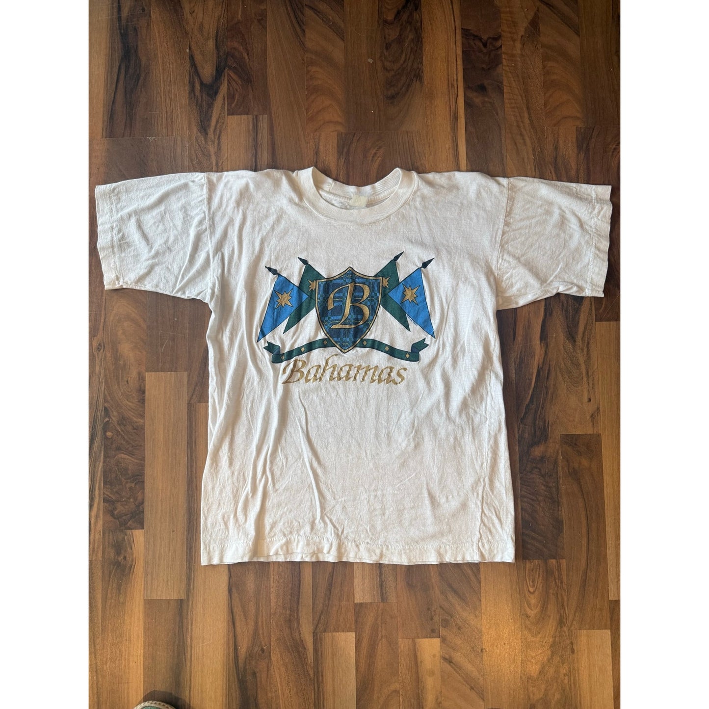 Single Stitch Bahamas Crest Tourism Size Small