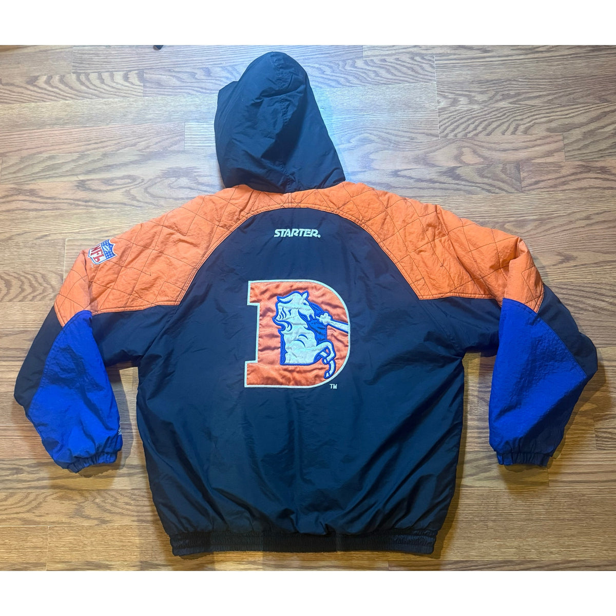 Denver Broncos Starter Jacket Zip up Size Large