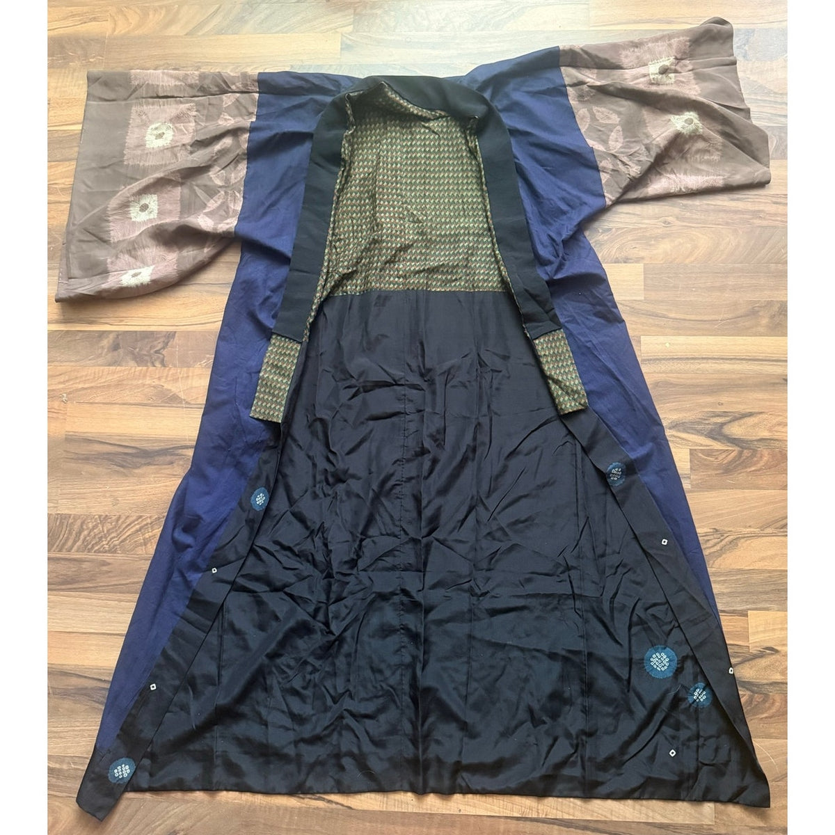 53 inch 1960s Japanese Silk Kimono