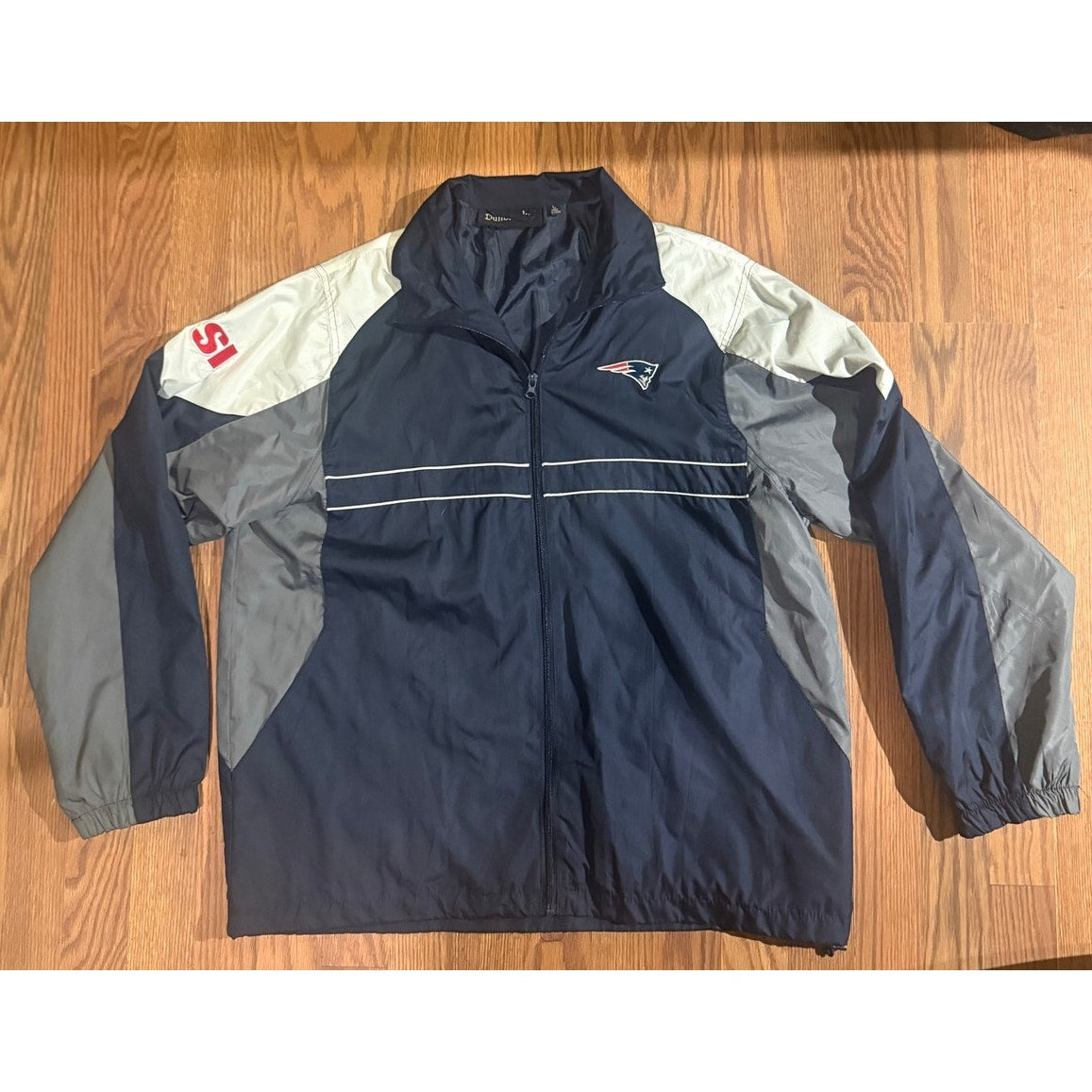 New England Patriots Dunbrooke Windbreaker size Large
