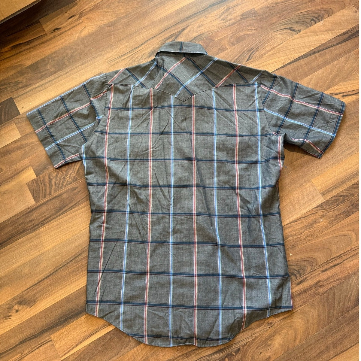 Shortsleeve Western Pearl Snap Size MD