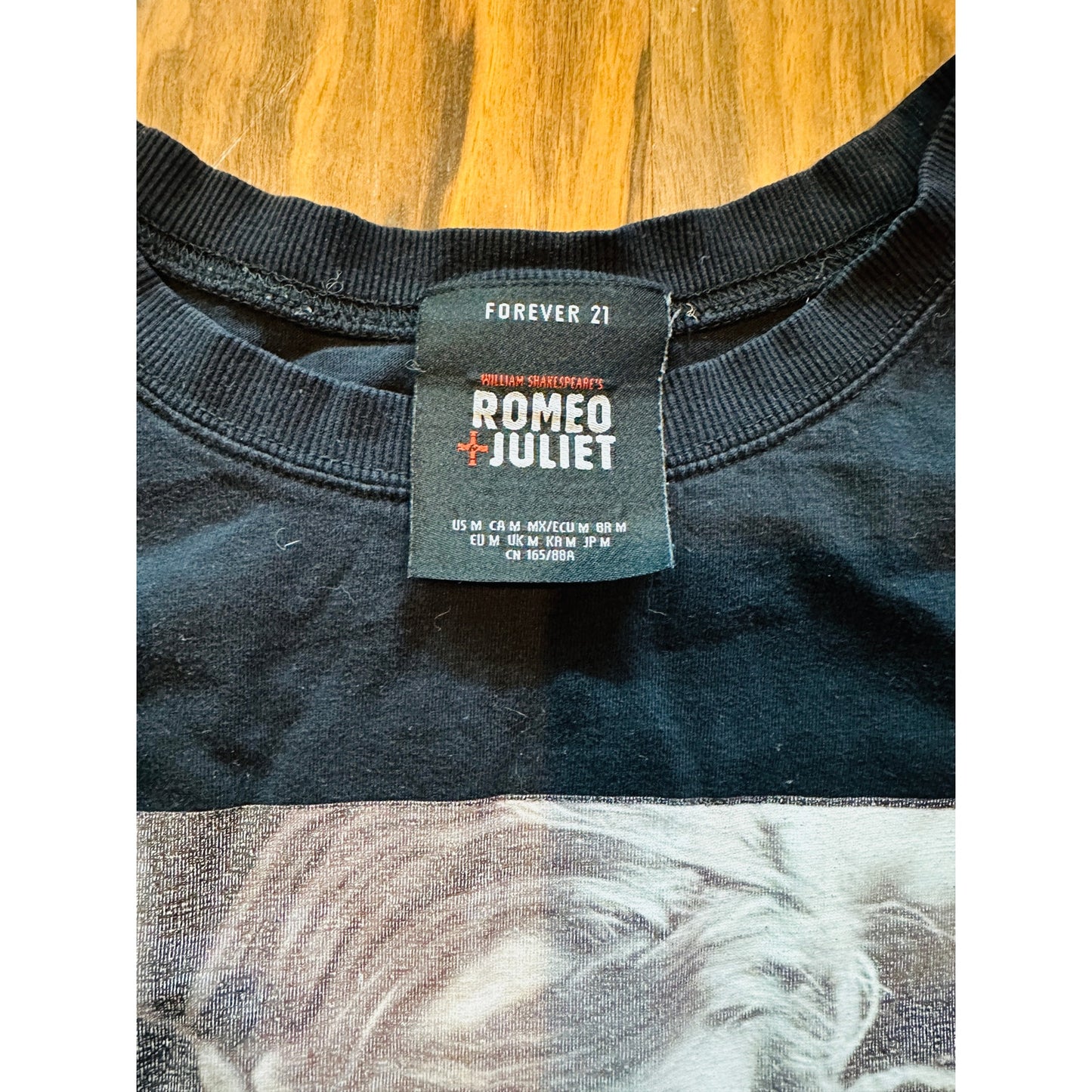 Romeo and Juliet Long sleeve Size X-Large