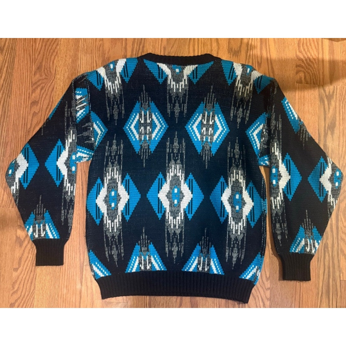FrontLine Knit Sweater Size Large