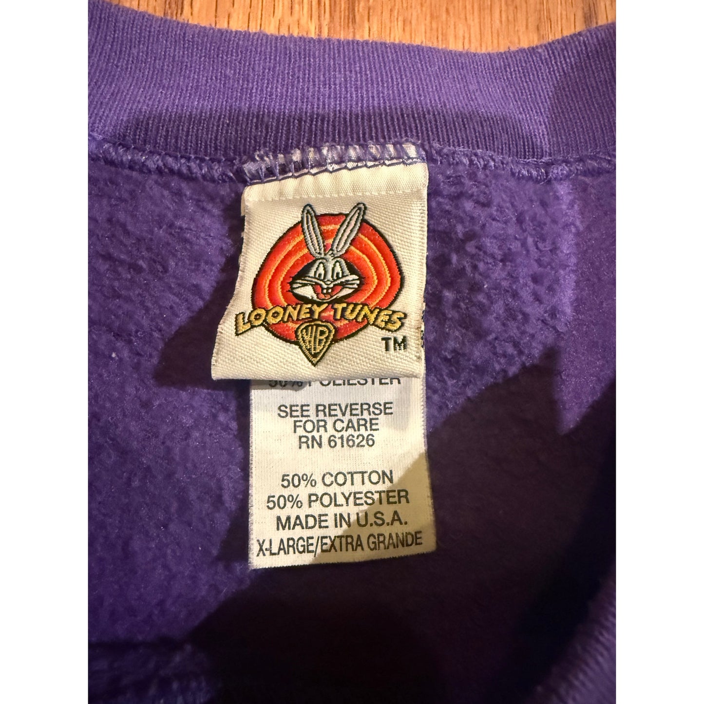 Looney Tunes Breckenridge Crew Neck Size XL