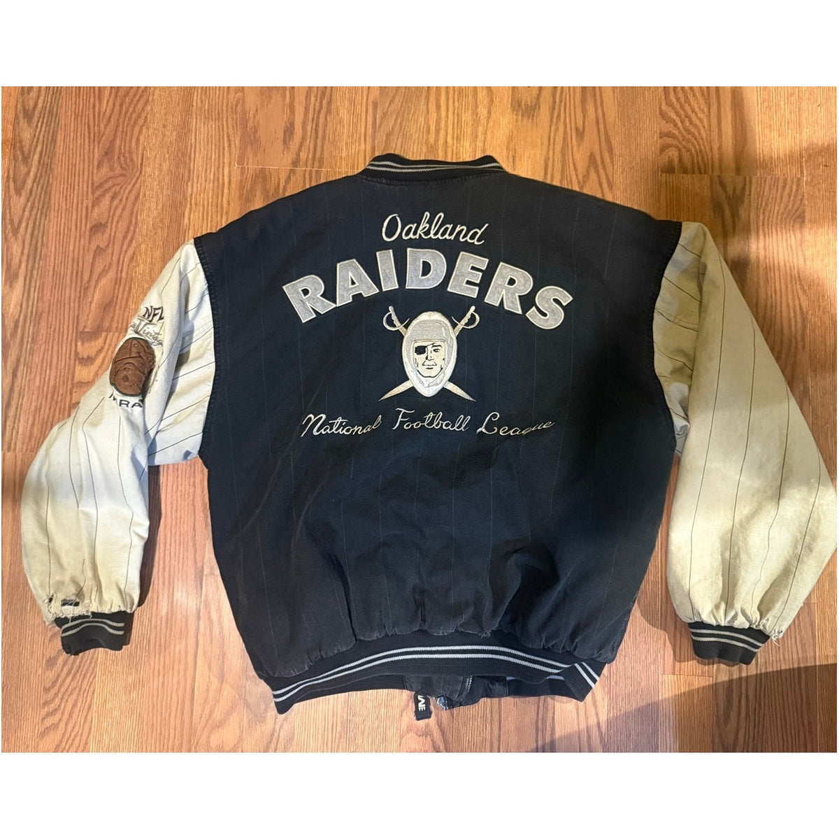 Mirage Oakland Raiders Throwback Vintage Jacket Size XL