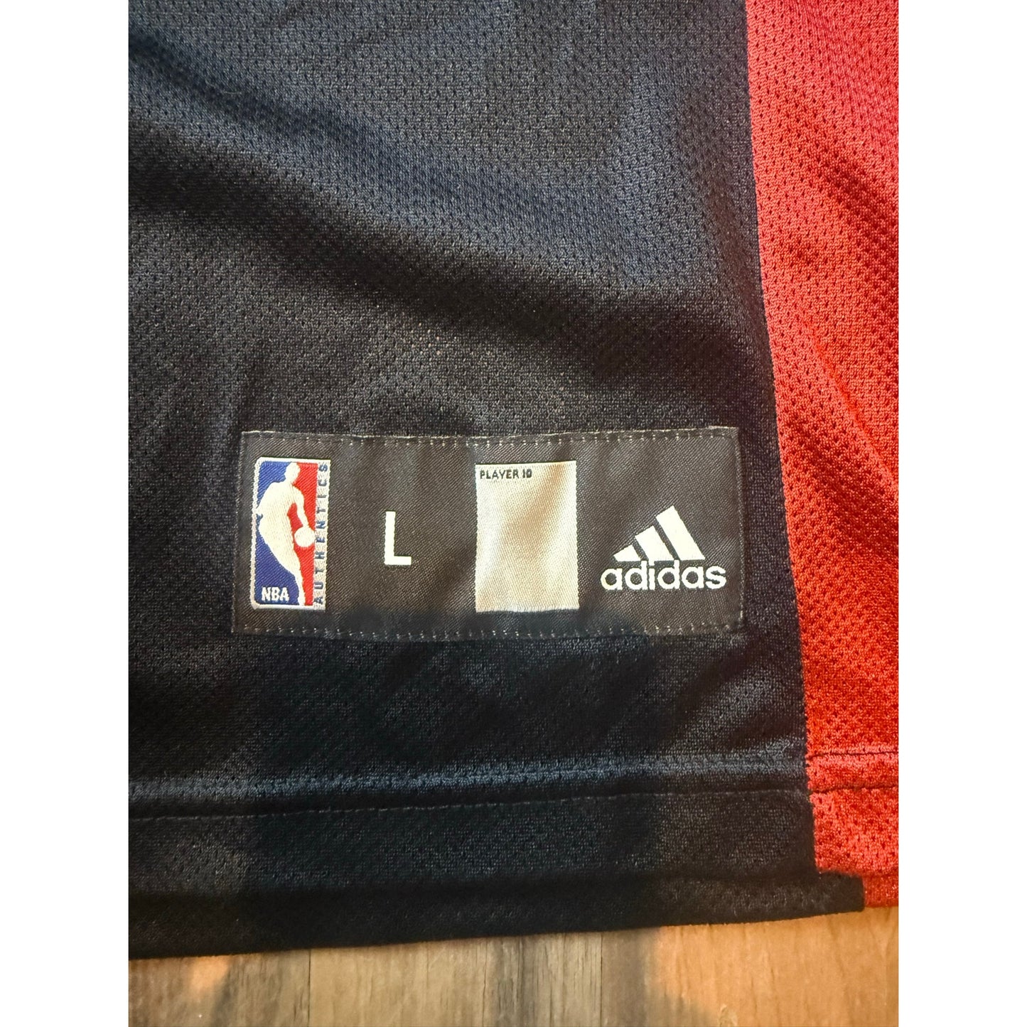 Adidas Miami Heat Shaquille O'Neal Size Large NWT