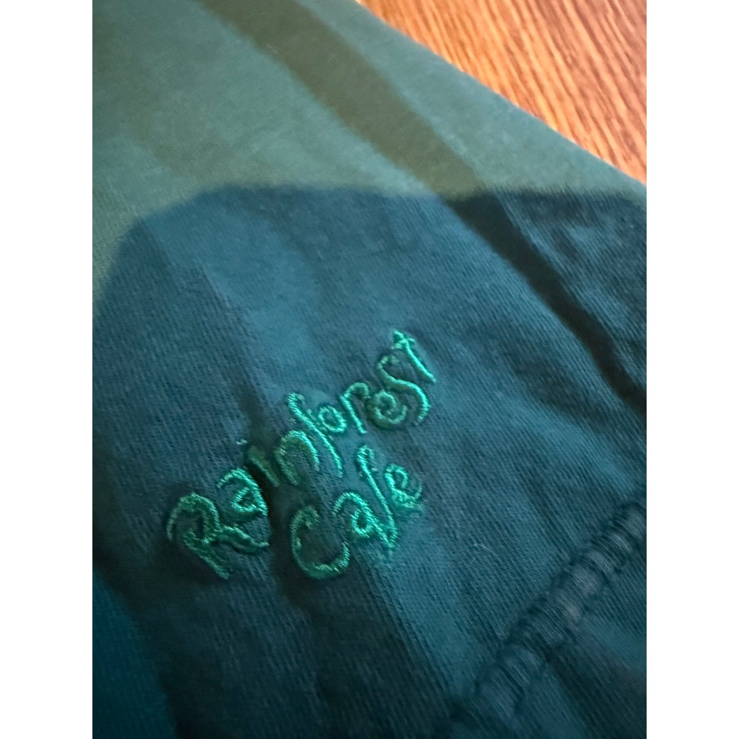 Rainforest Cafe Embroidered Frog Size XL