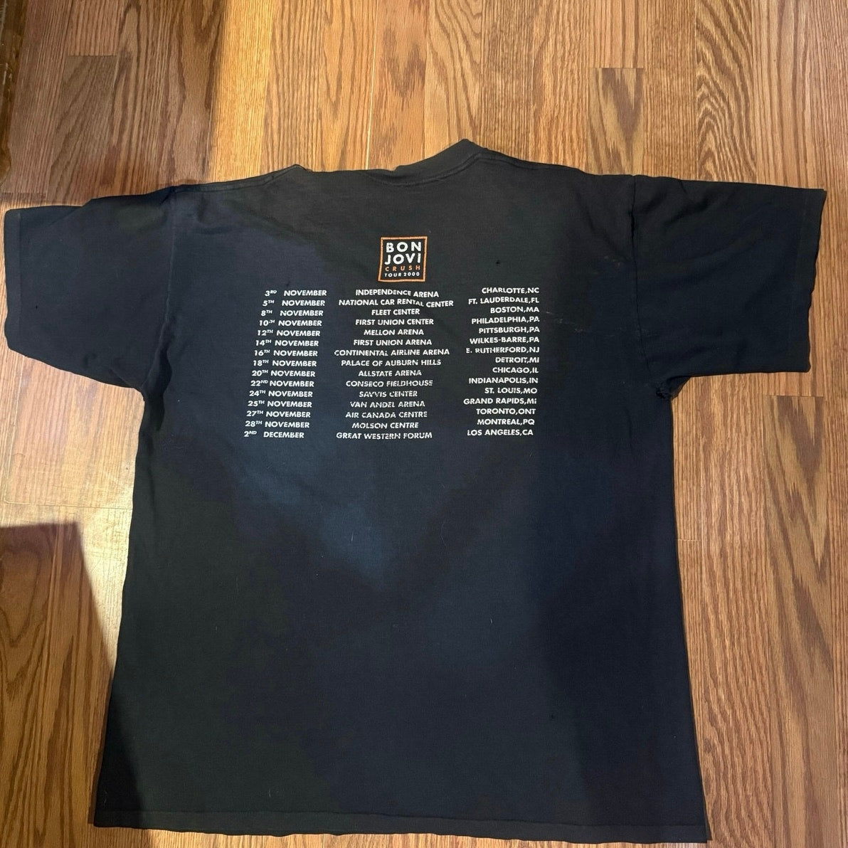 2000 Bon Jovi Tour size XL