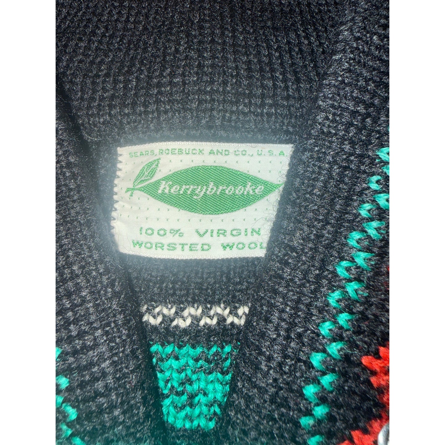 Vintage Berrybrooke Nordic Wool Lace-Up Sweater – 100% Virgin Wool