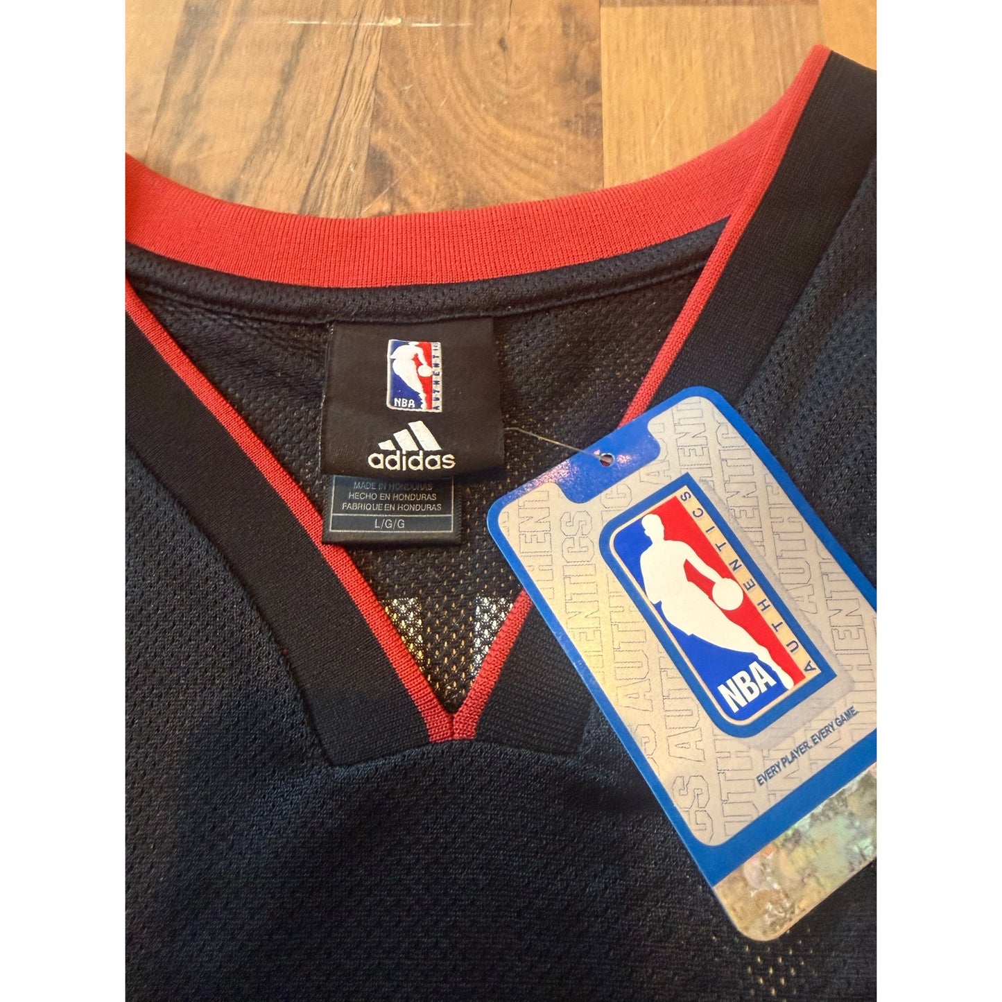 Adidas Miami Heat Shaquille O'Neal Size Large NWT