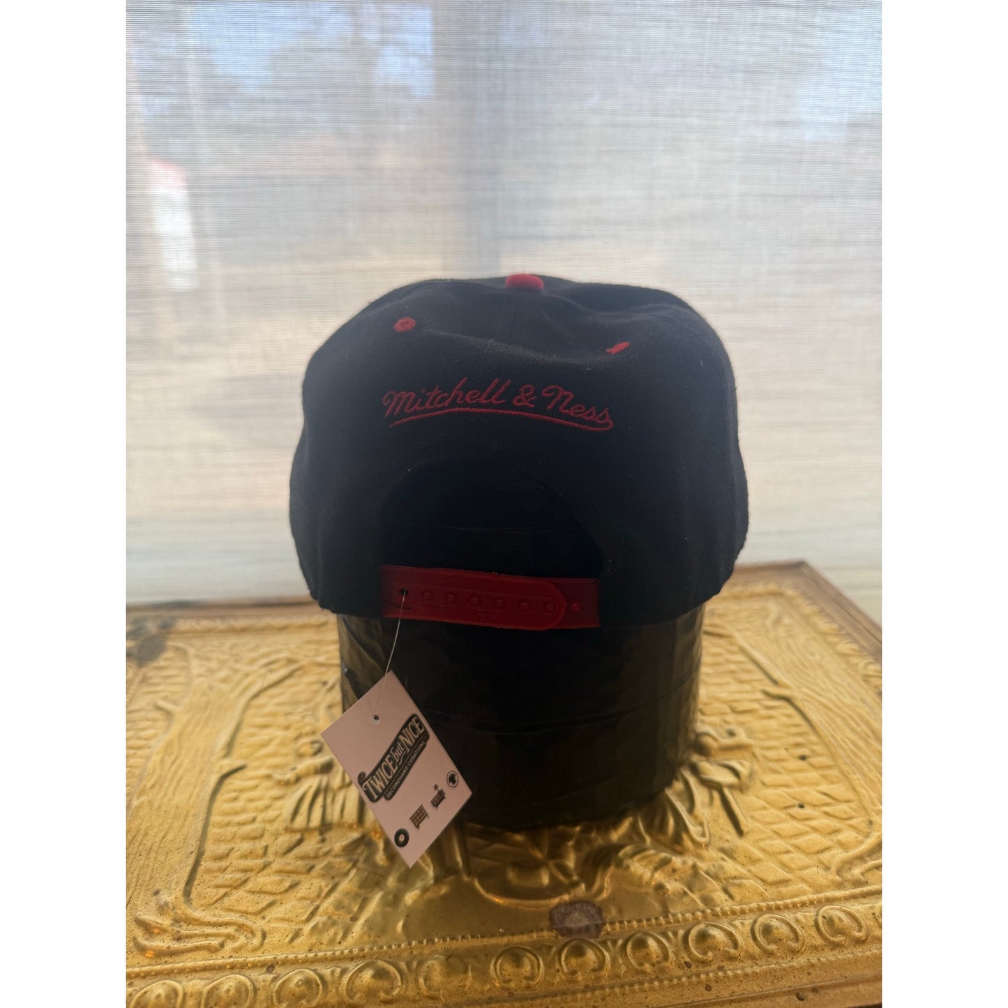 Mitchell and Ness Atlanta Falcons Snap Back