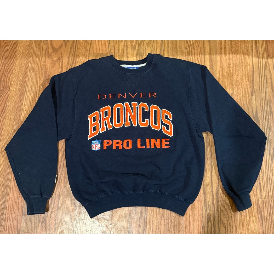 Champion Pro Line Denver Broncos Size Medium