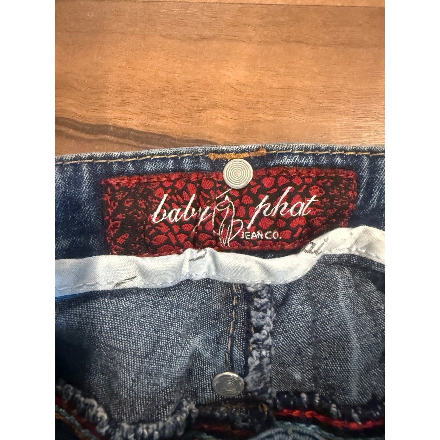 Y2K Baby Phat Embroidered Capris Size 9