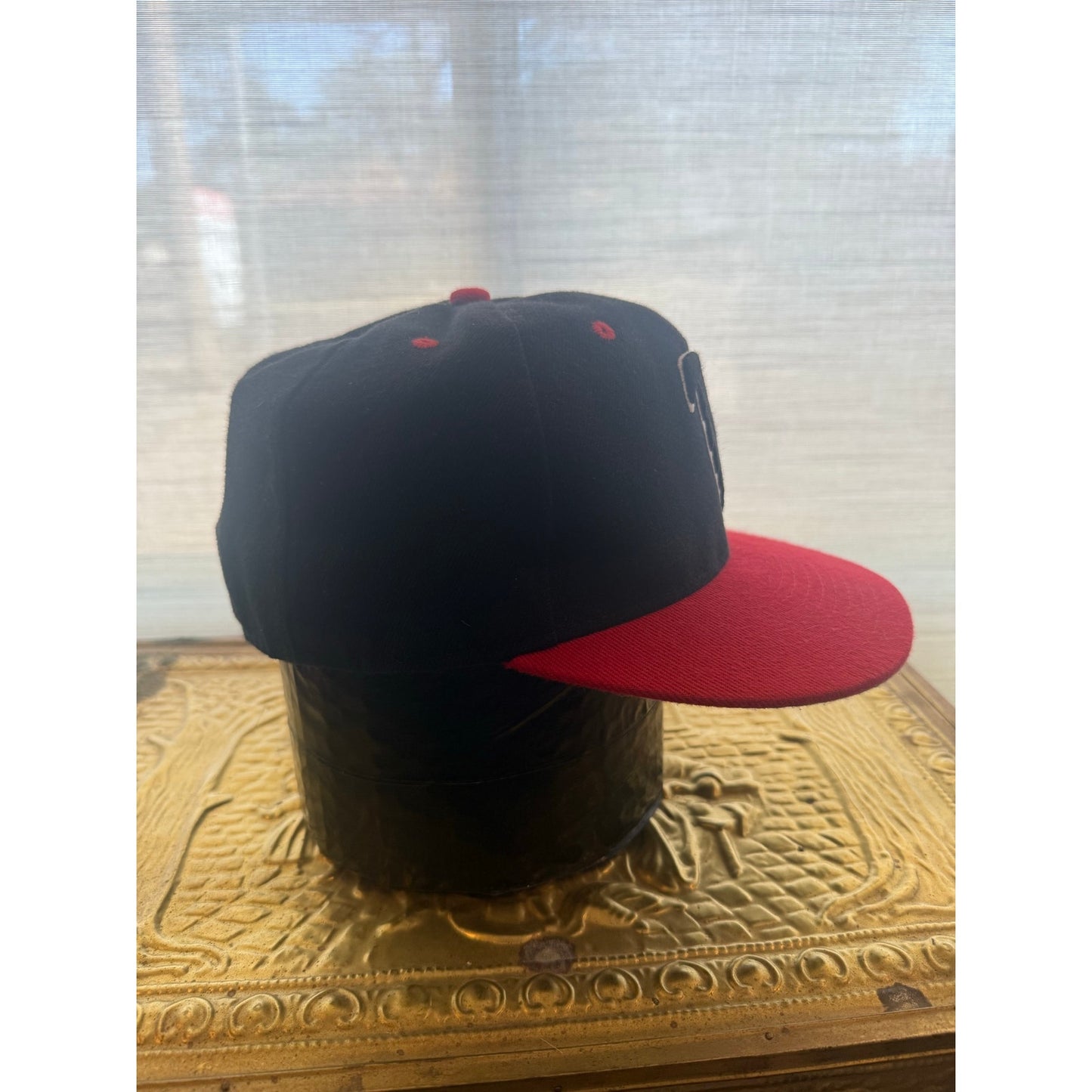 Mitchell and Ness Atlanta Falcons Snap Back