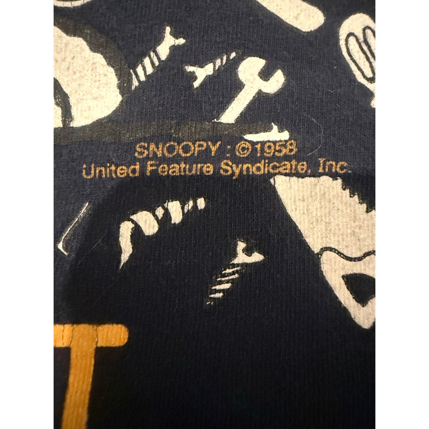 Snoopy Mr. Fix It size XL