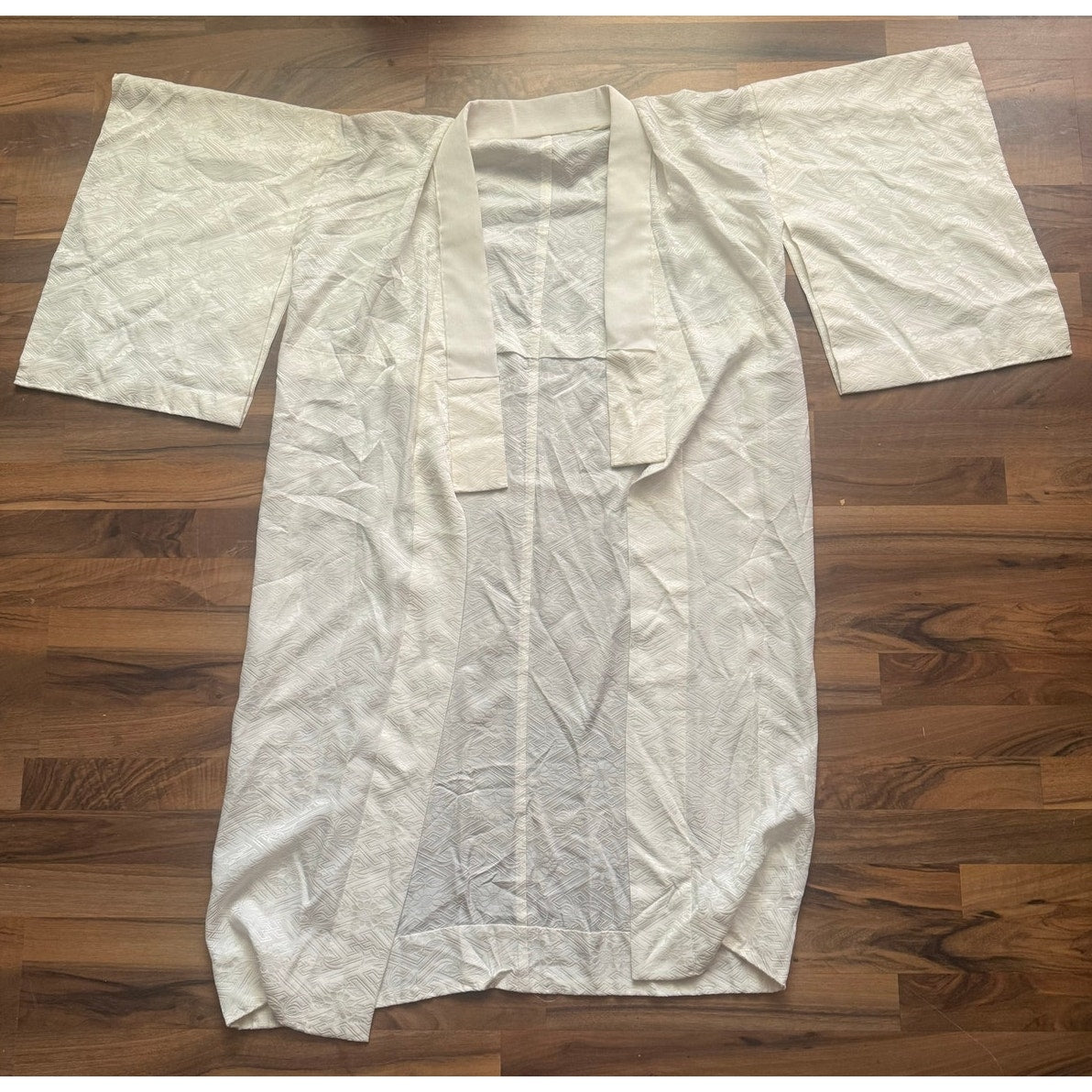 1960s Japanese Ivory Rinzu Silk Kimono - 46 inch length