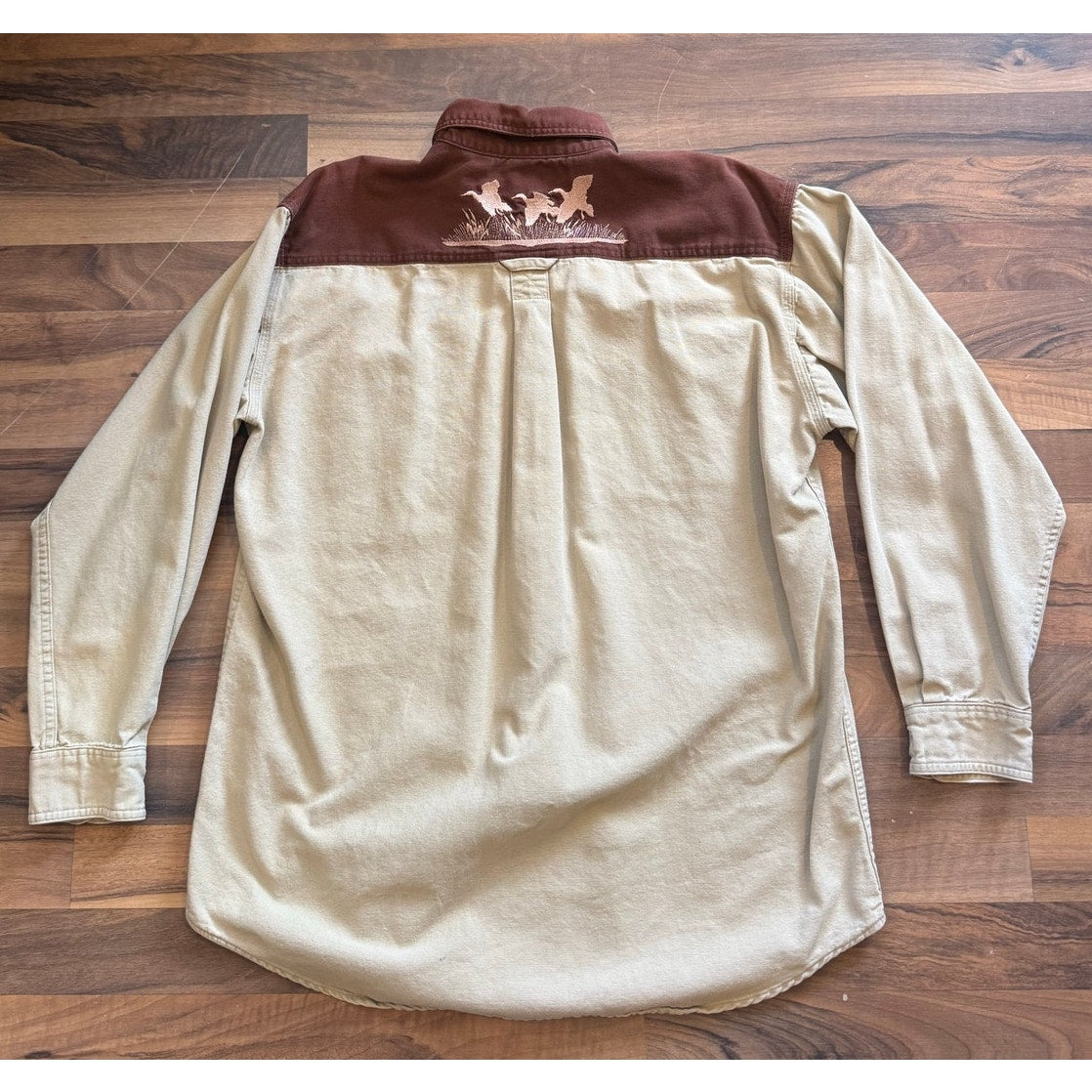 Canadian Outdoors Duck Two Tone Button Down Size Lg