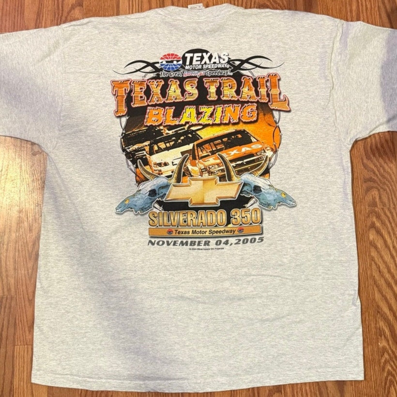 2005 Silverado 350 Texas Speedway Crasftman Truck Size XL