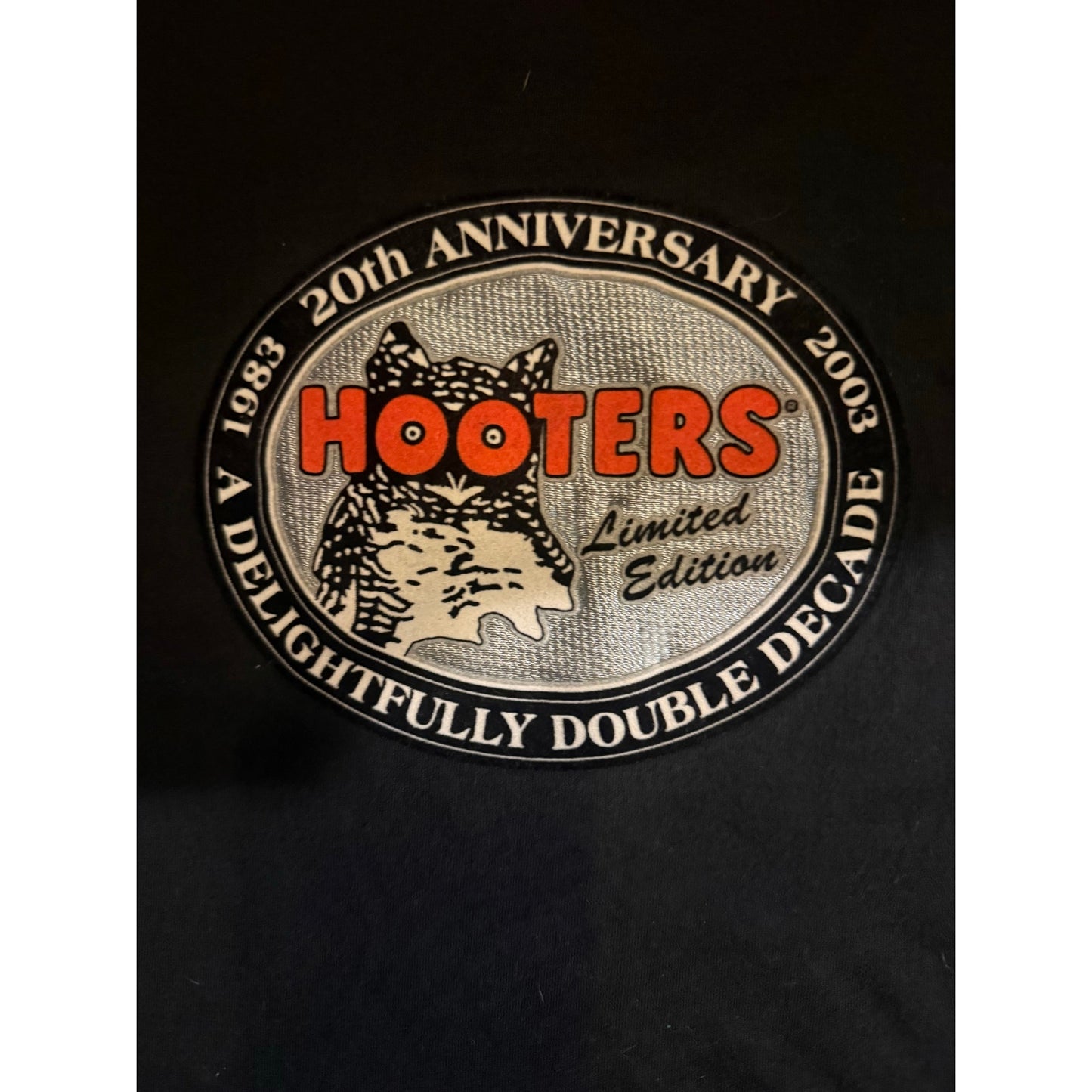 Vintage Hooters Long Sleeve embroidered with felt