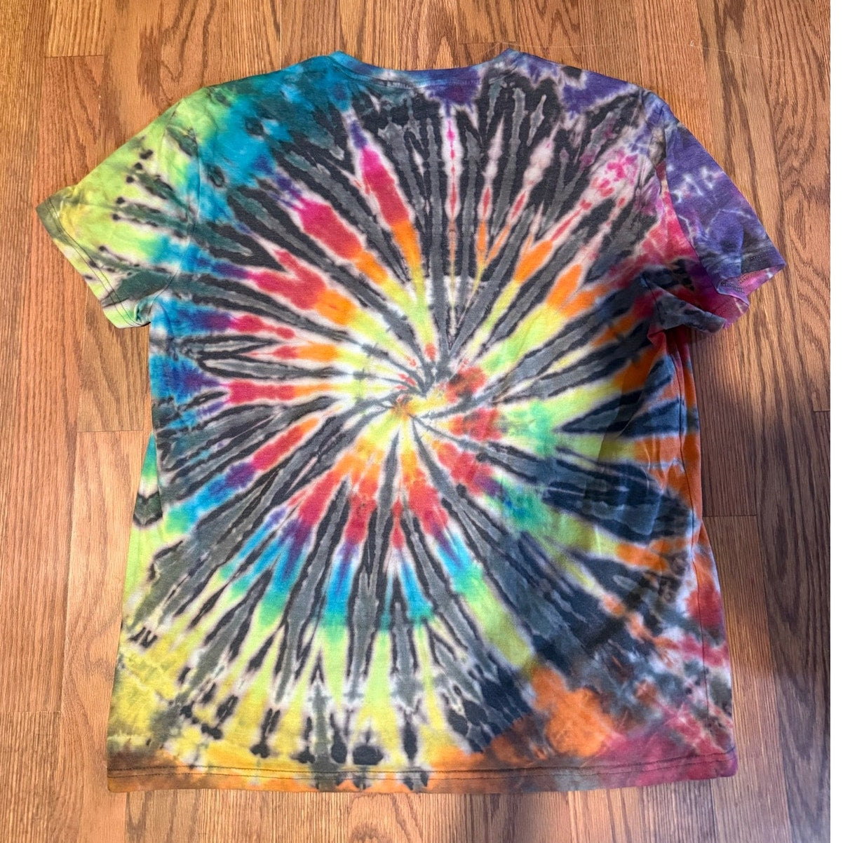 Psycho Bunny Tie Dye Graphic Size XL