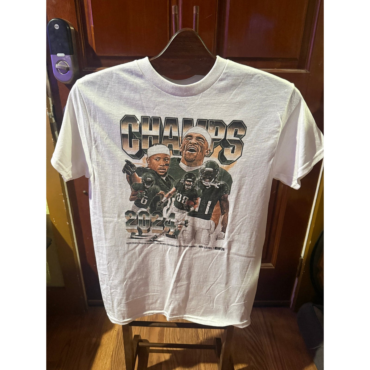 500 level Philadelphia Eagles Super Bowl Champs Size Small
