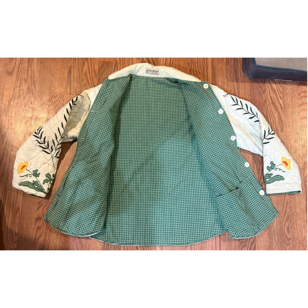 Patch Magic Wild Flower Quilted Reversible Jacket Size Small (see measurements)