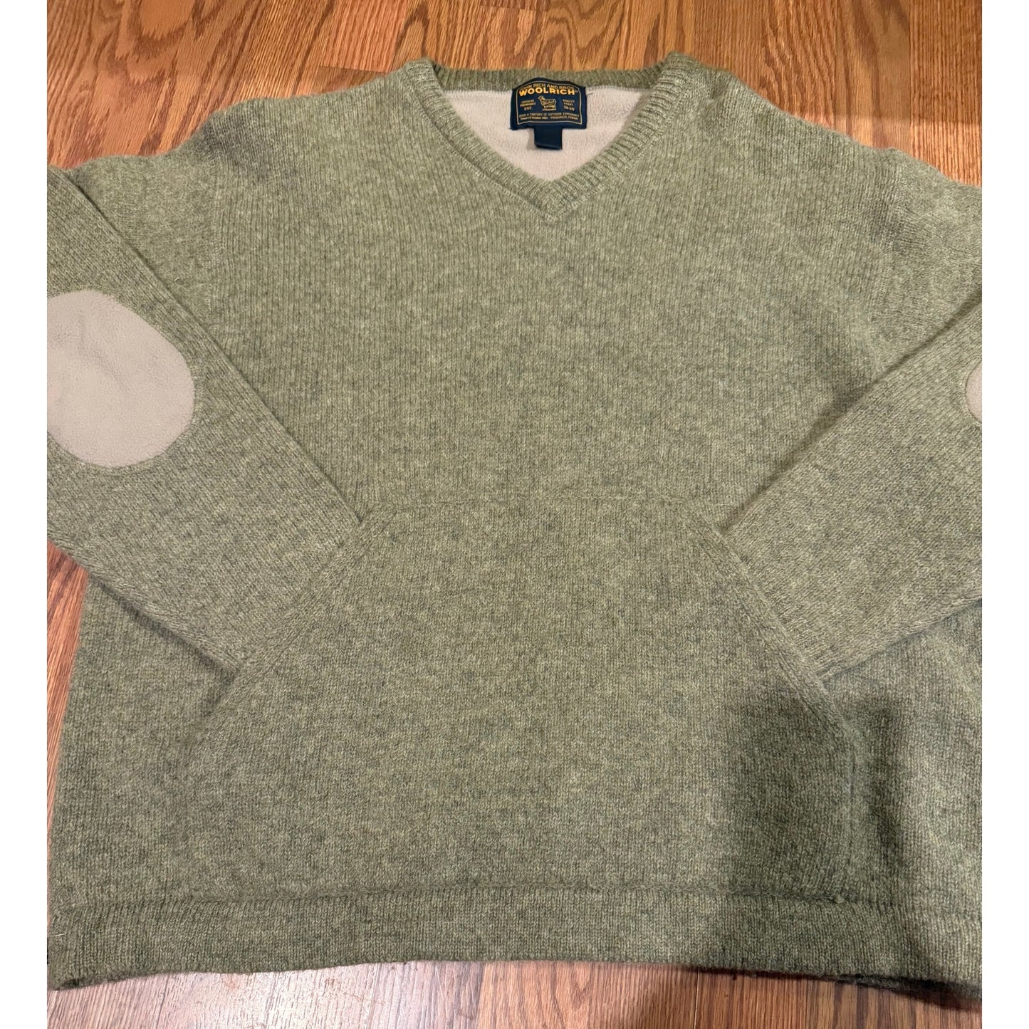 90's Woolrich 100% Shetland Wool V Neck Sweater Size XL