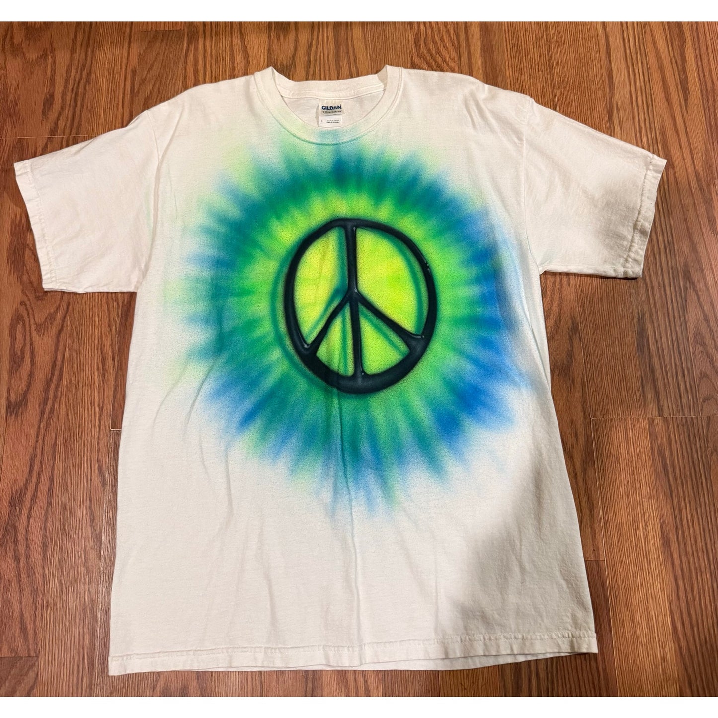 Vintage Peace Not War Air Brushed Size Large