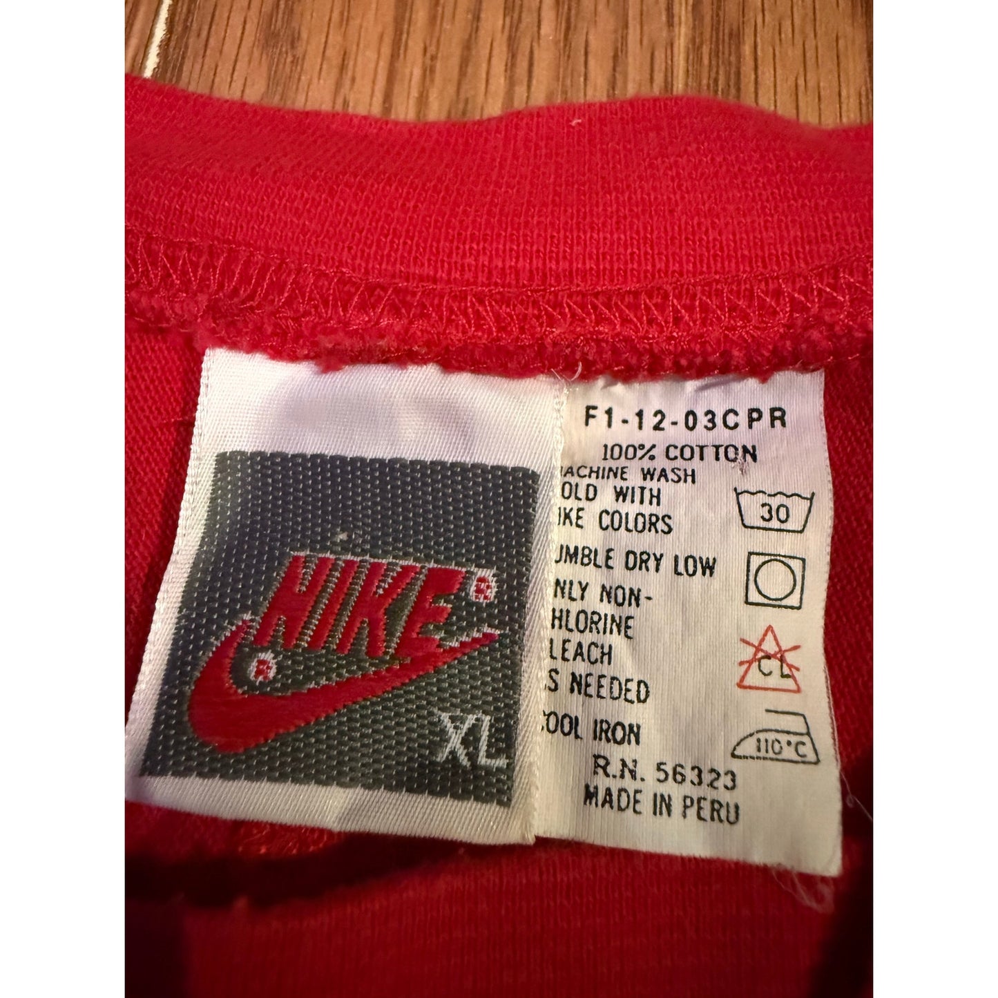 Nike 3/4 Sleeve Red Vintage Size XL