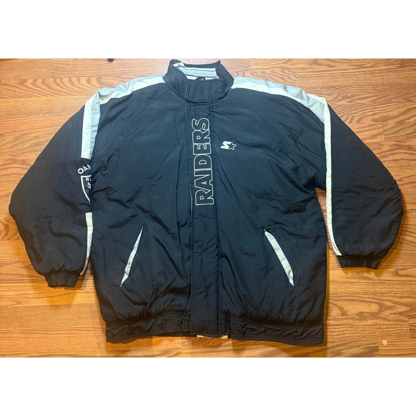 Pro Line Starter Oakland Raiders Puff Zip Size XL